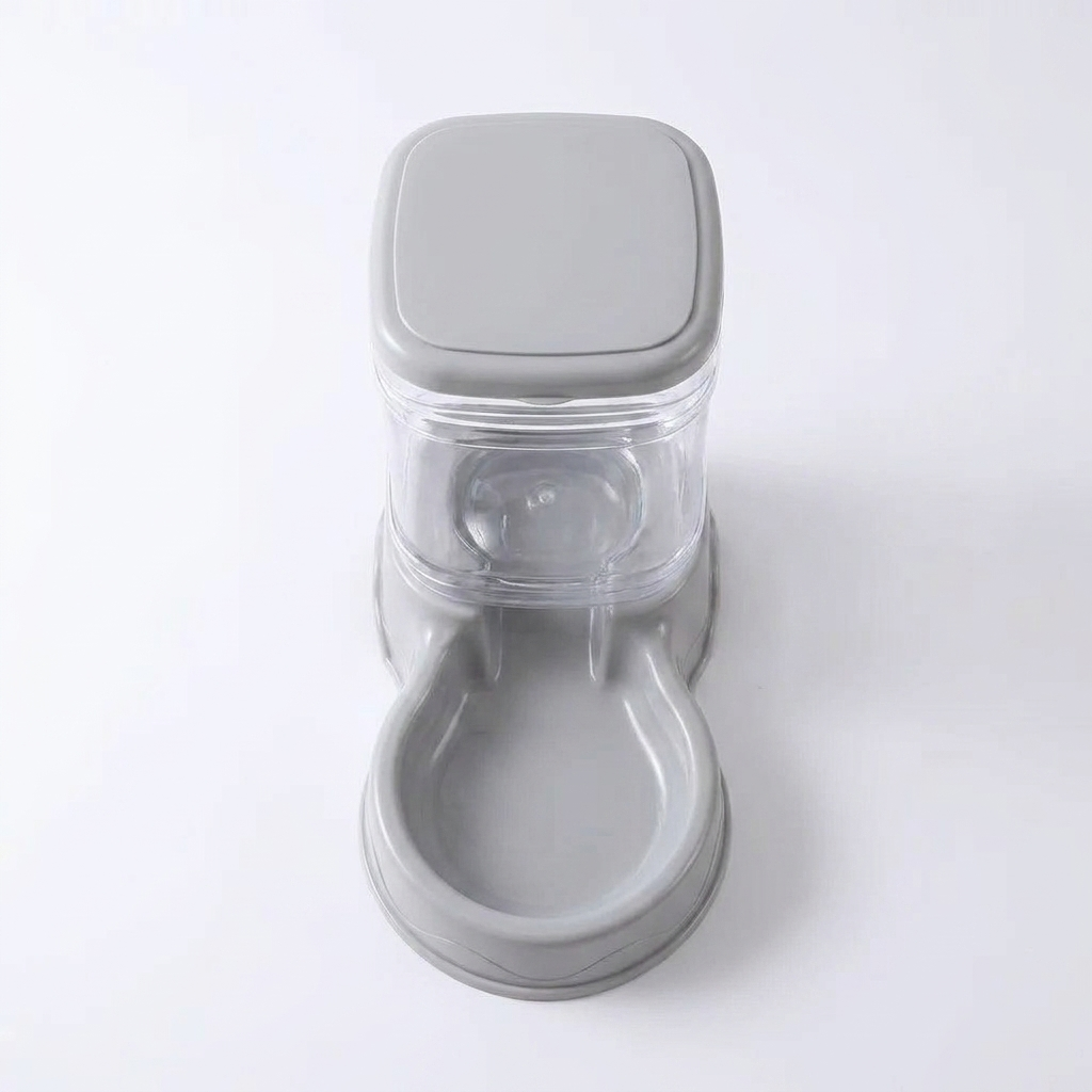 Gravity Fed Pet Feeder and Waterer top-down view