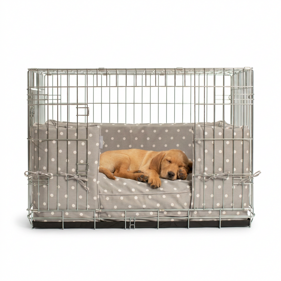 Dog Crate Bumper in Grey Spot with dog
