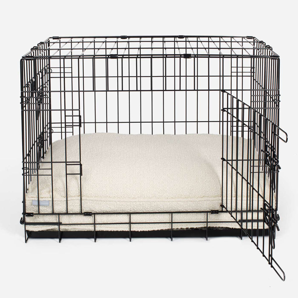 Coussin pour chien fait main en bouclé ivoire, lavable en machine, doublure résistante à l'eau